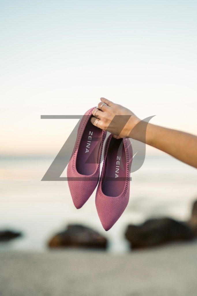 فایل لایه باز موکاپ کفش زنانه