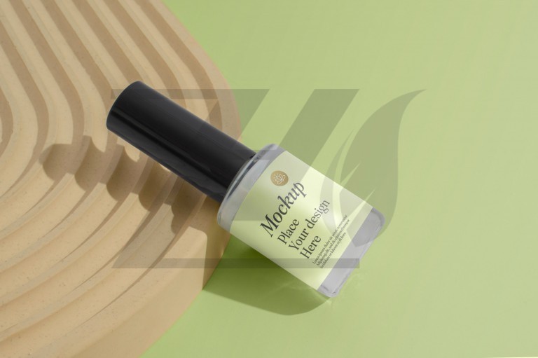 فایل لایه باز موکاپ طرح بطری شیشه ای لاک ناخن