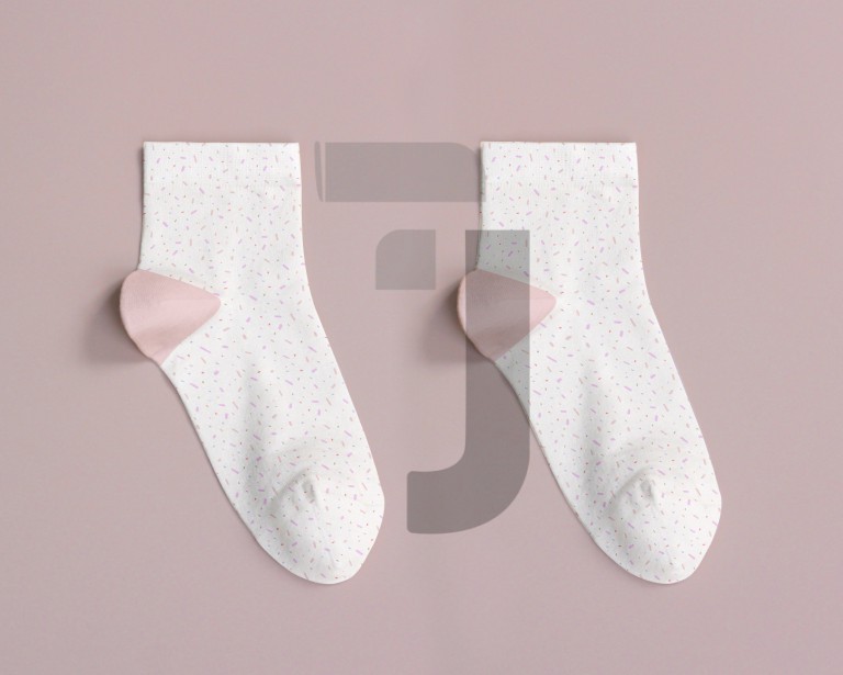 فایل لایه باز موکاپ یک جفت جوراب