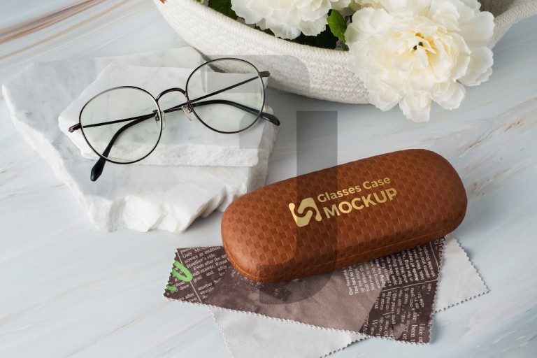 فایل لایه باز موکاپ طراحی جعبه عینک