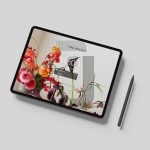 فایل لایه باز موکاپ اسکرین تبلت همراه با قلم