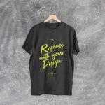 فایل لایه باز موکاپ طراحی تیشرت با چوب لباسی