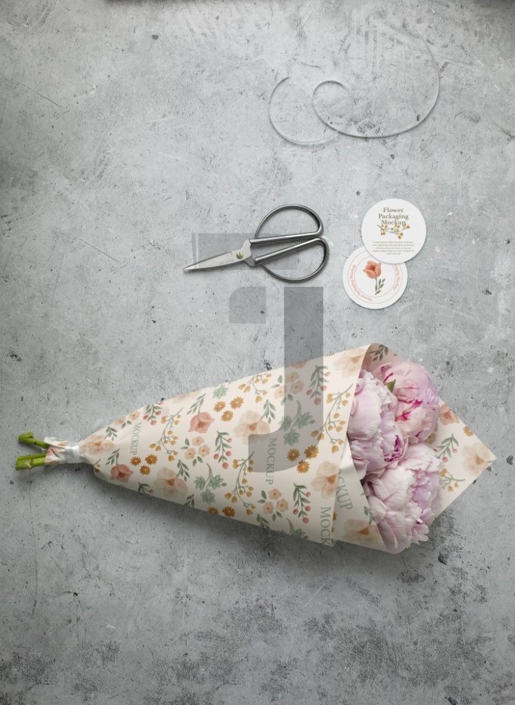 فایل لایه باز موکاپ بسته بندی مخروطی دسته گل
