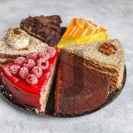 عکس کیک خامه ای در طعم های مختلف