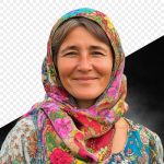 فایل لایه باز پرتره زن میانسال با روسری گلدار