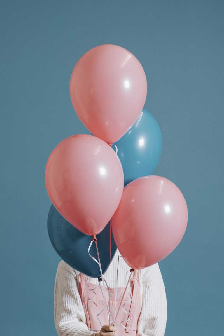 فایل لایه باز دسته بادکنک آبی و صورتی
