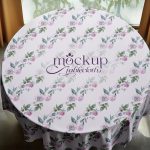 فایل لایه باز موکاپ طرح رومیزی میز گرد